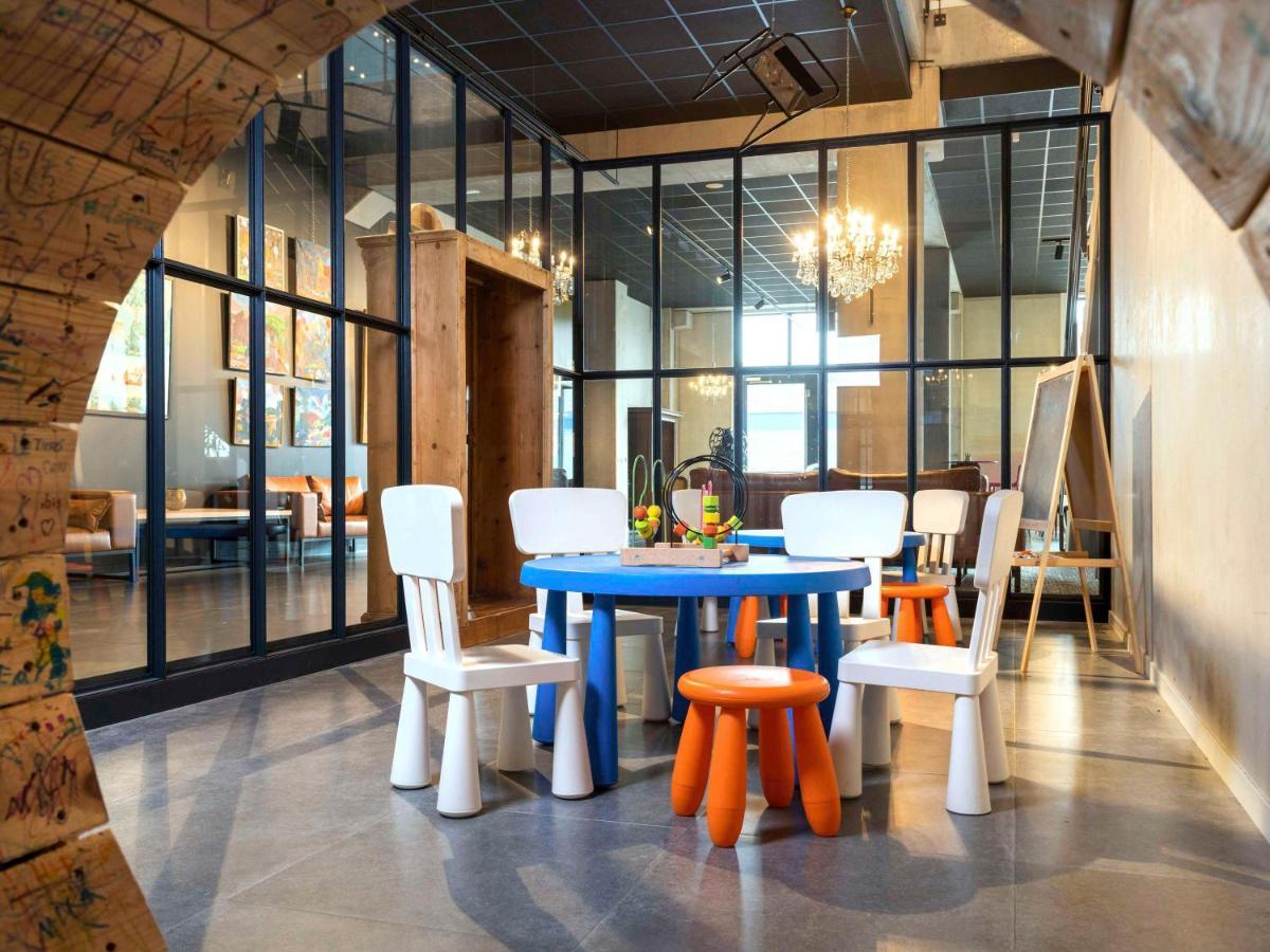 Ibis Styles Namur Exterior photo