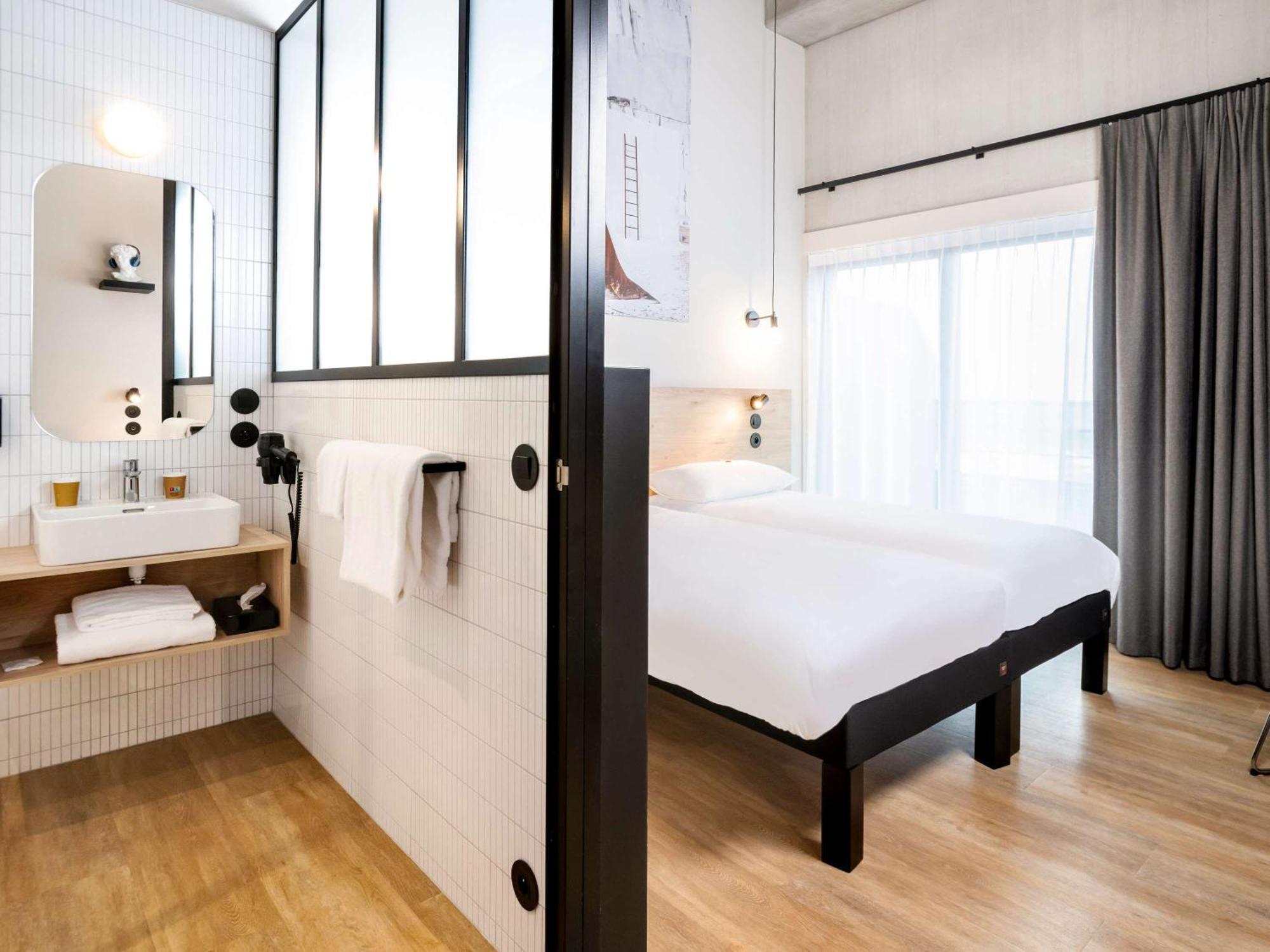 Ibis Styles Namur Exterior photo